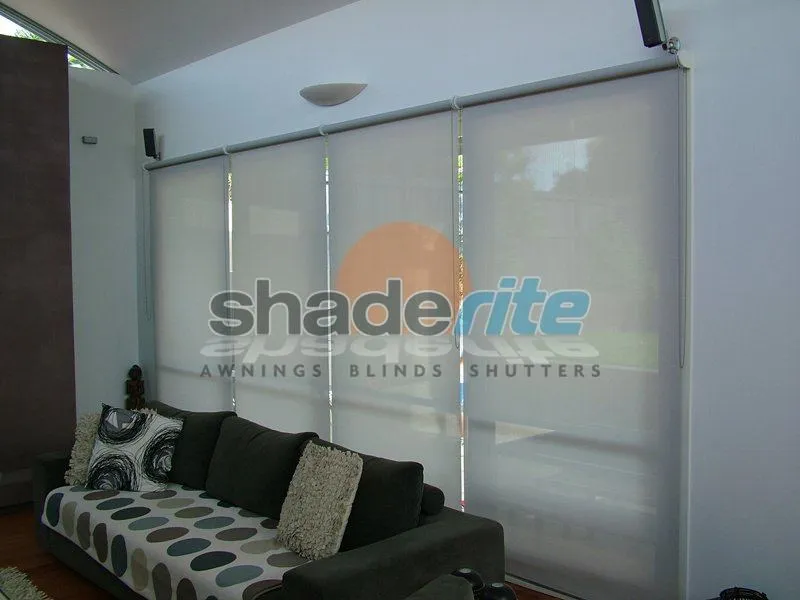 Sunscreen blind installation, Sydney