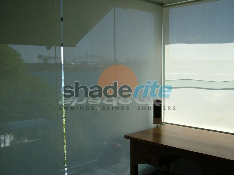 Sunscreen blind installation, Sydney